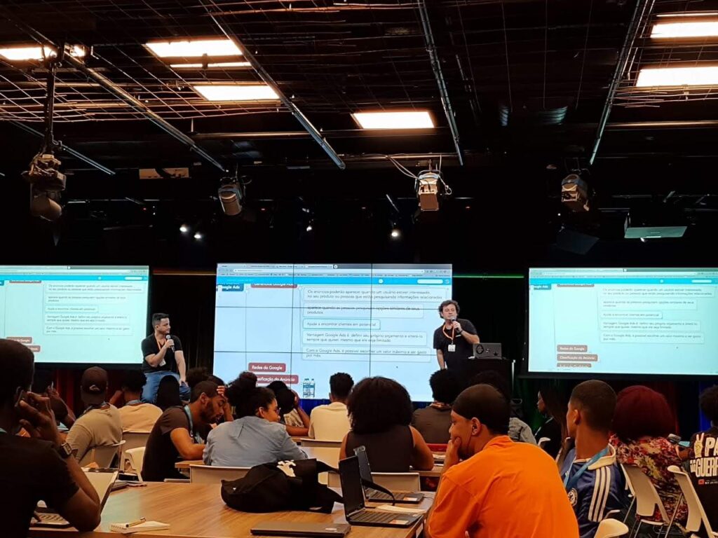  Joao Dalla e Rodrigo Camara na sala de treinamento do Google para o evento do Black for Ads Academy